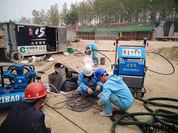 H5600(T)廣東聚脲噴涂機安裝培訓