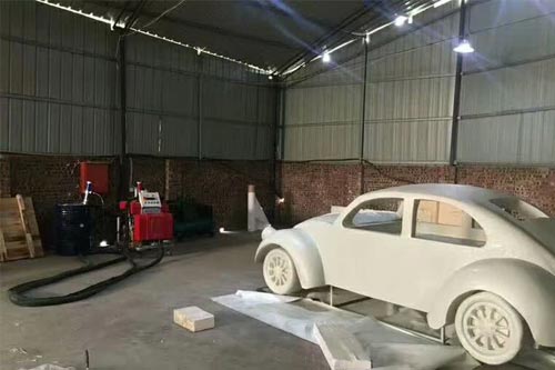 泡沫雕塑噴涂聚脲硬化材料案例