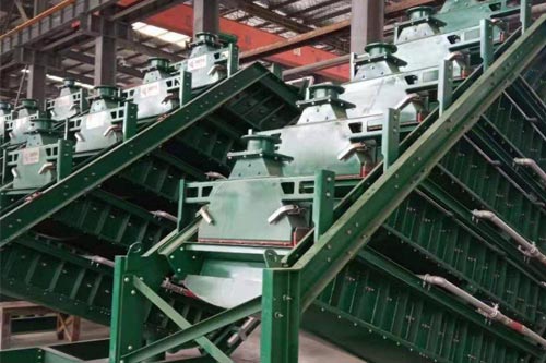 礦山設備耐磨聚脲涂料噴涂施工專用機器(圖2) 礦山設備耐磨聚脲涂料噴涂施工