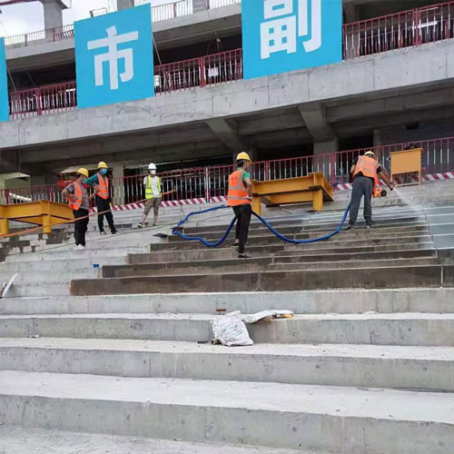 體育看臺防水聚脲施工噴涂案例