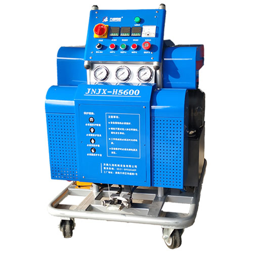 噴涂聚脲防腐設(shè)備 除鹽水箱噴涂怎么樣(圖1) 聚脲噴涂機JNJX-H5600